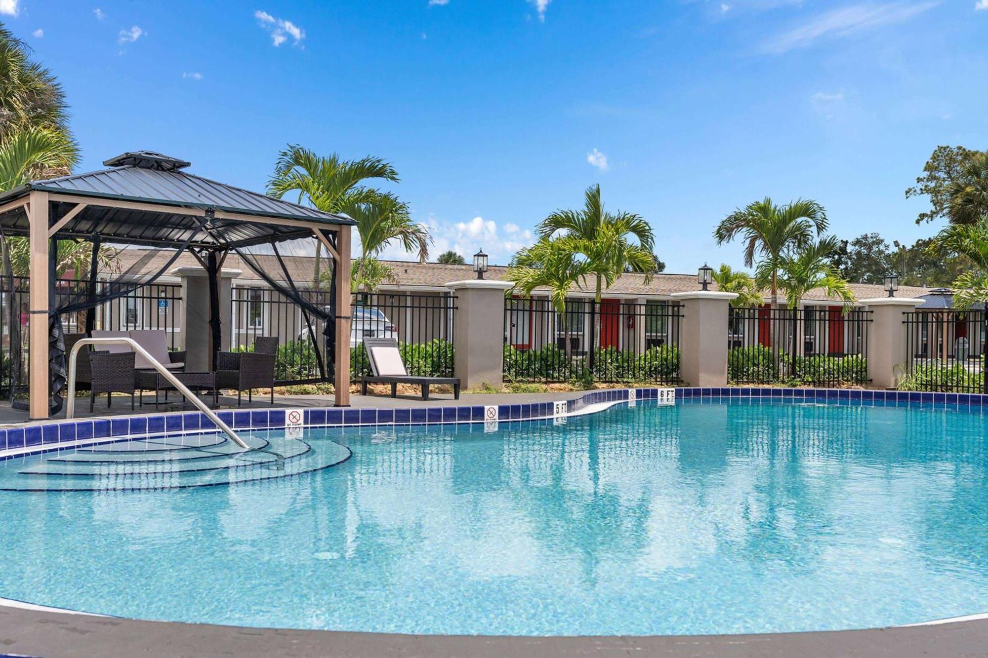 Super 8 By Wyndham Kissimmee-Orlando Otel Four Corners Dış mekan fotoğraf